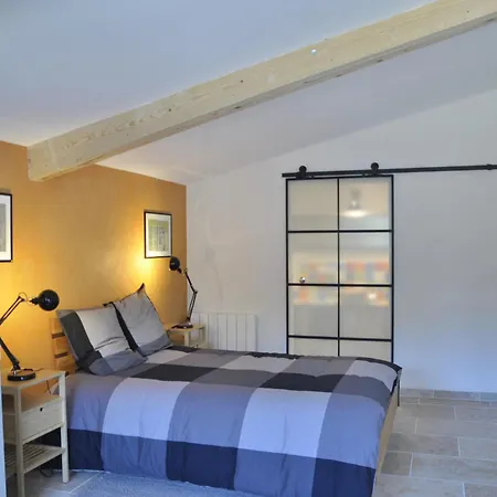 Hardy Apartment Velleron